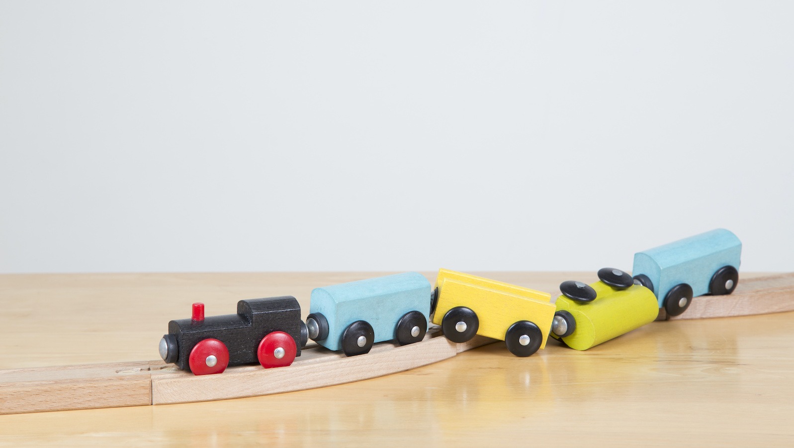 5-ways-to-derail-your-content-strategy.jpg